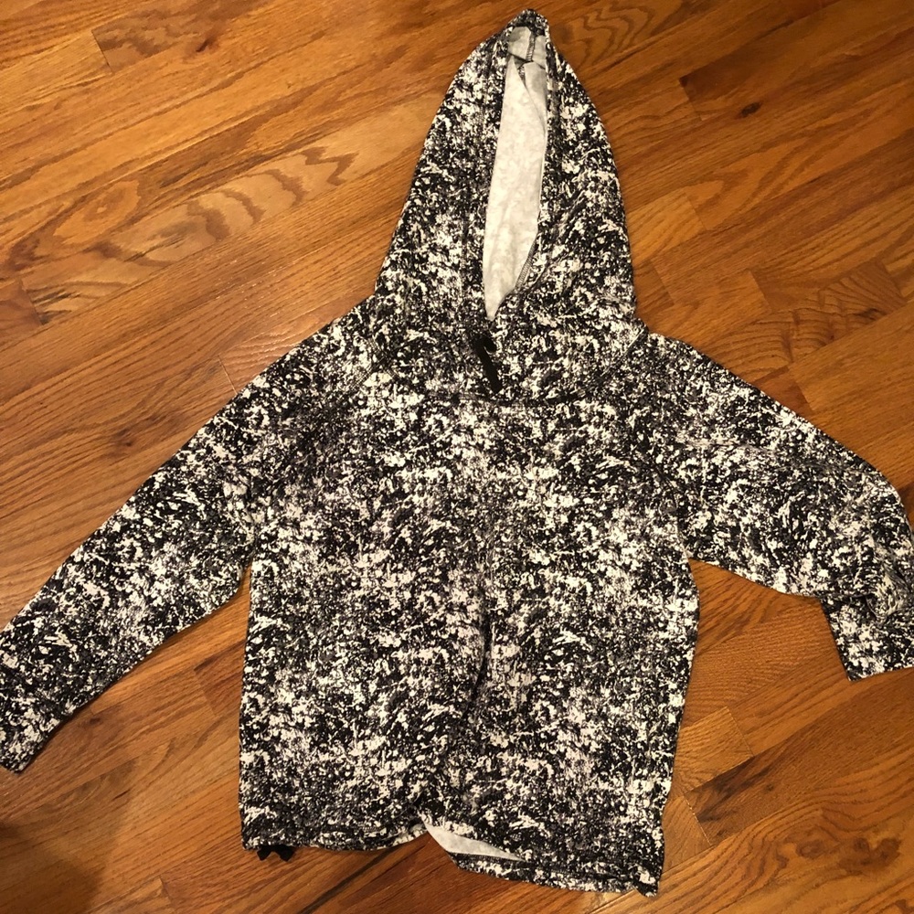Lightweight sweatshirt